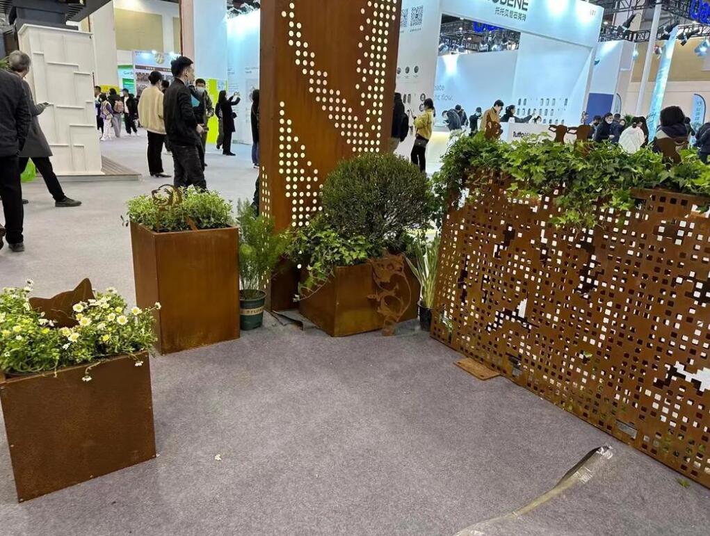 措勤耐候钢花箱